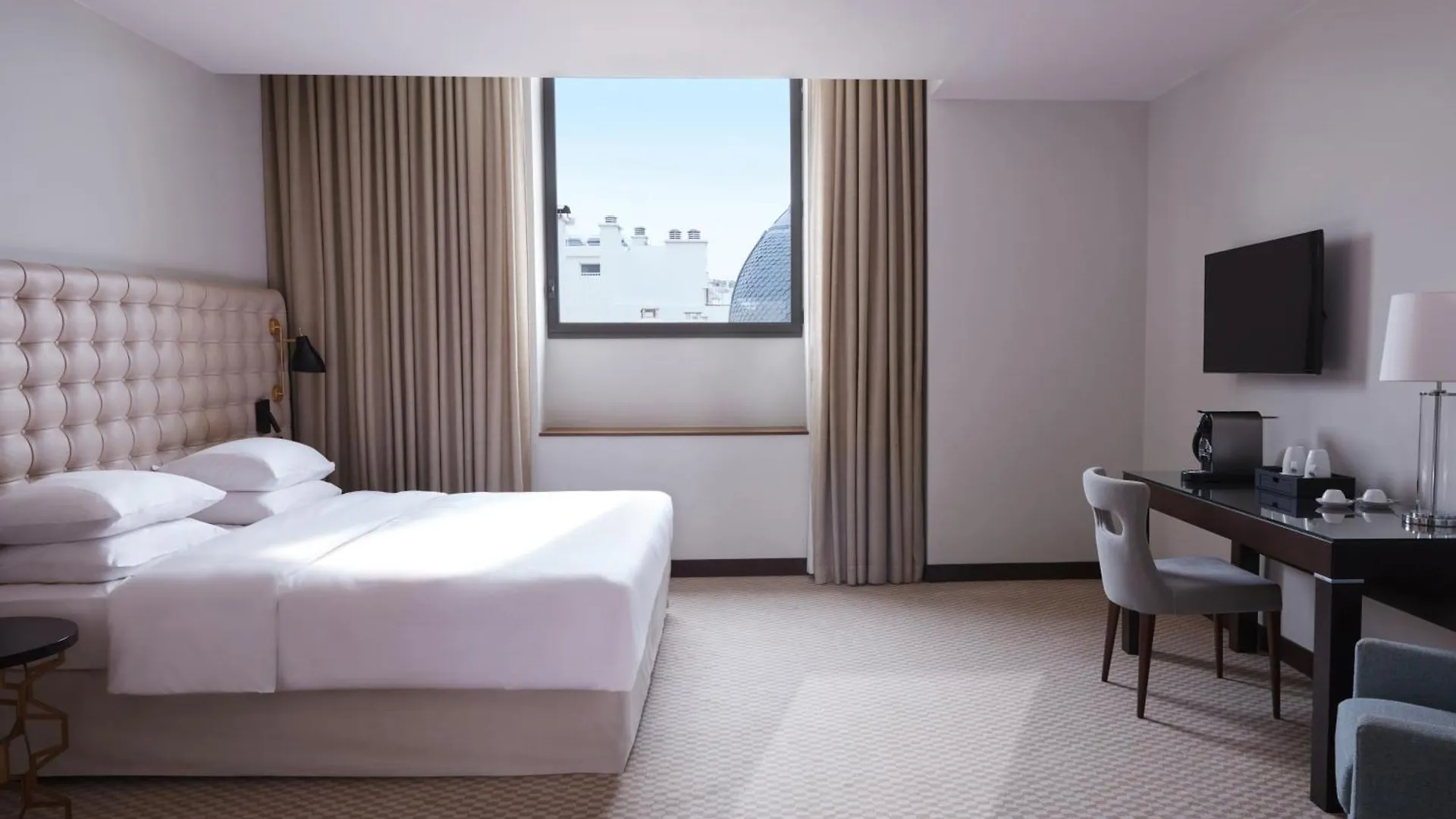 Hotel Hyatt Regency Nice Palais De La Mediterranee