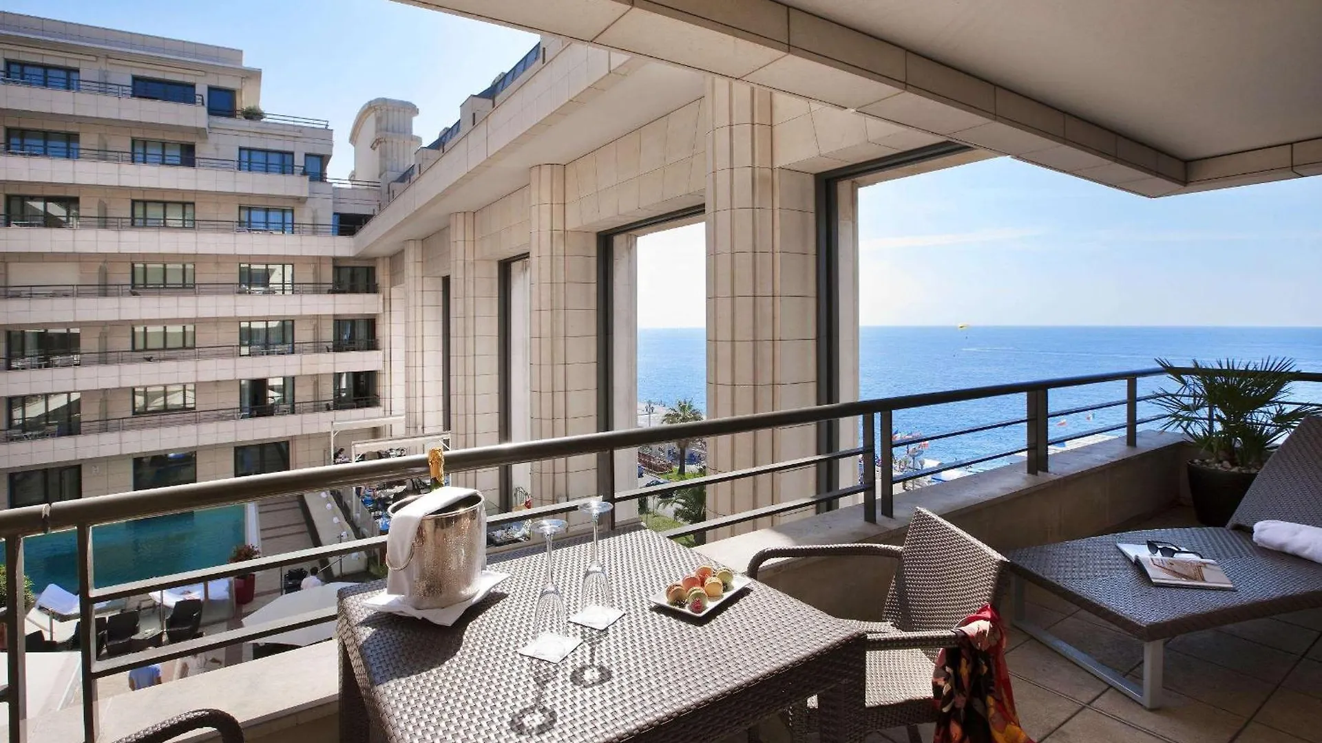 Hyatt Regency Nice Palais De La Mediterranee 5*,