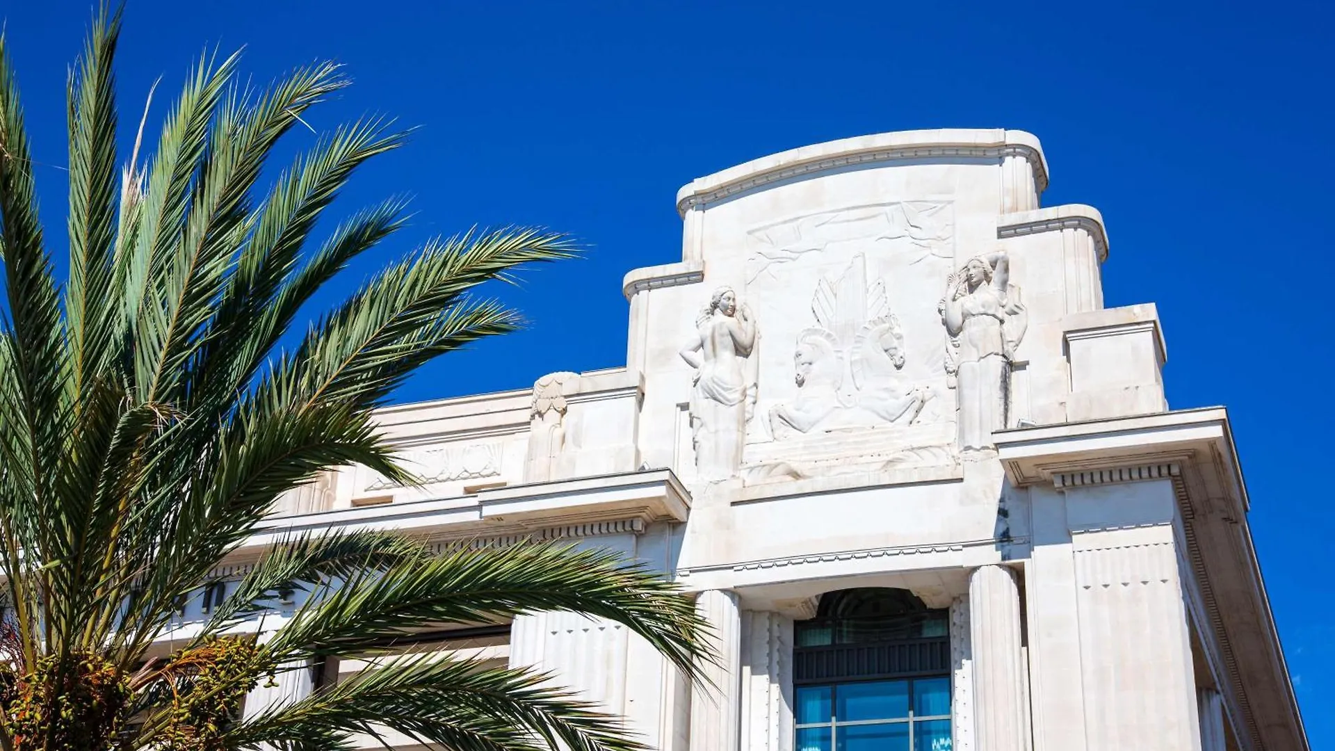 Hyatt Regency Nice Palais De La Mediterranee 5*,  Франция